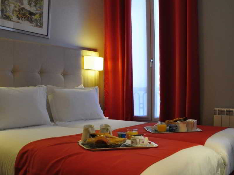 Hotel Clemence 5/36
