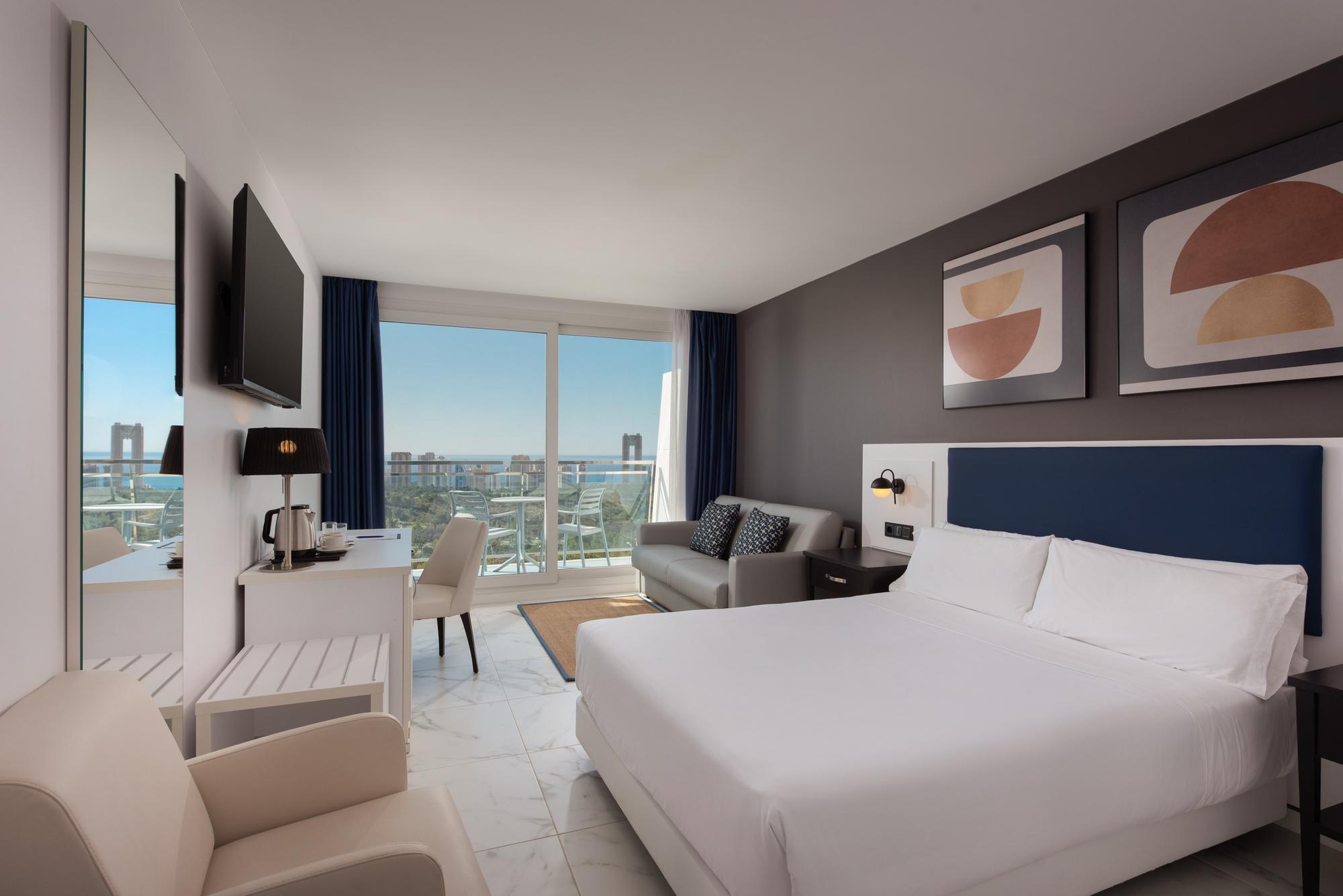 Standard, Double Bed, Balcony or Terrace