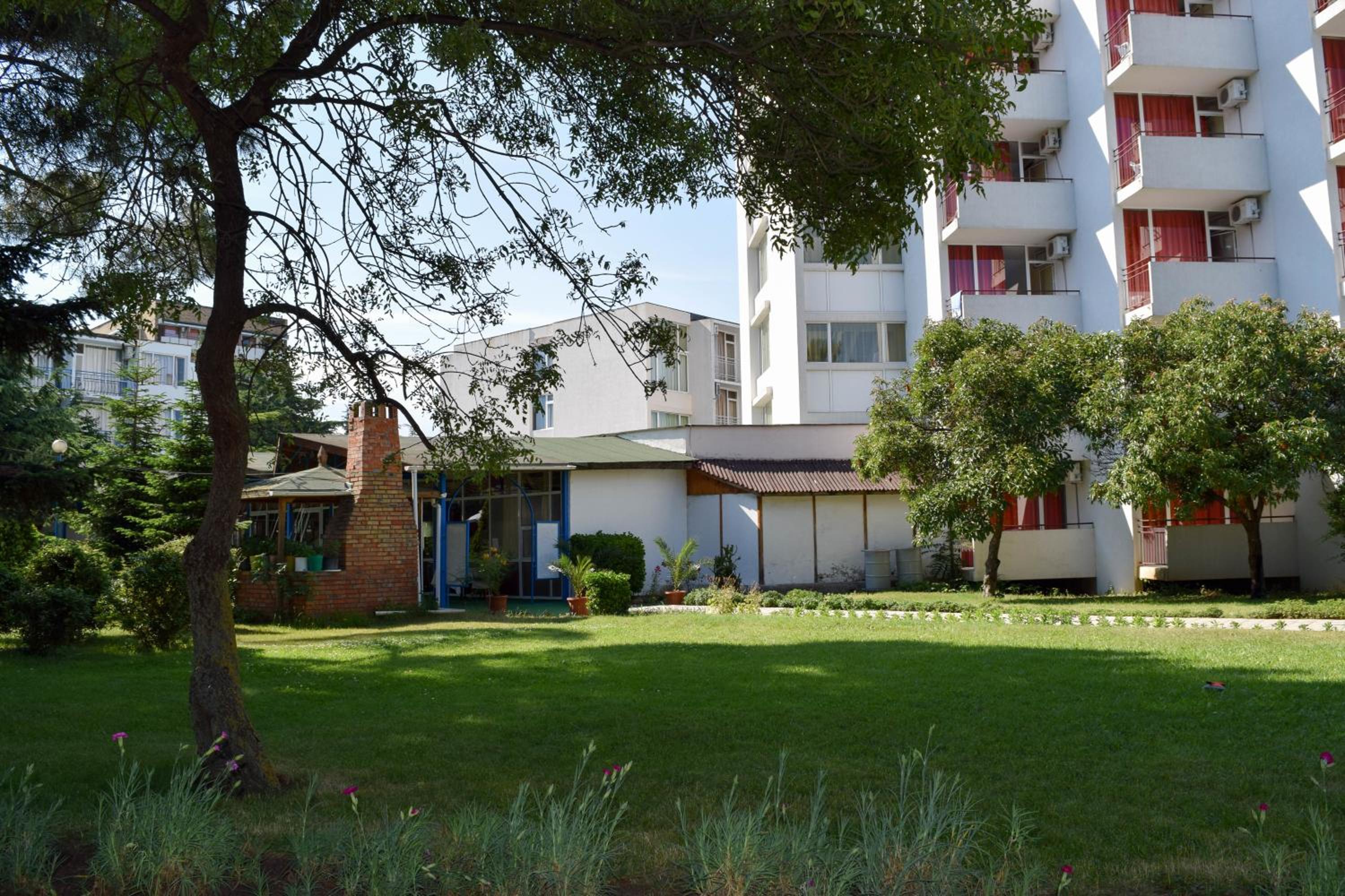 Balaton Hotel 43/52