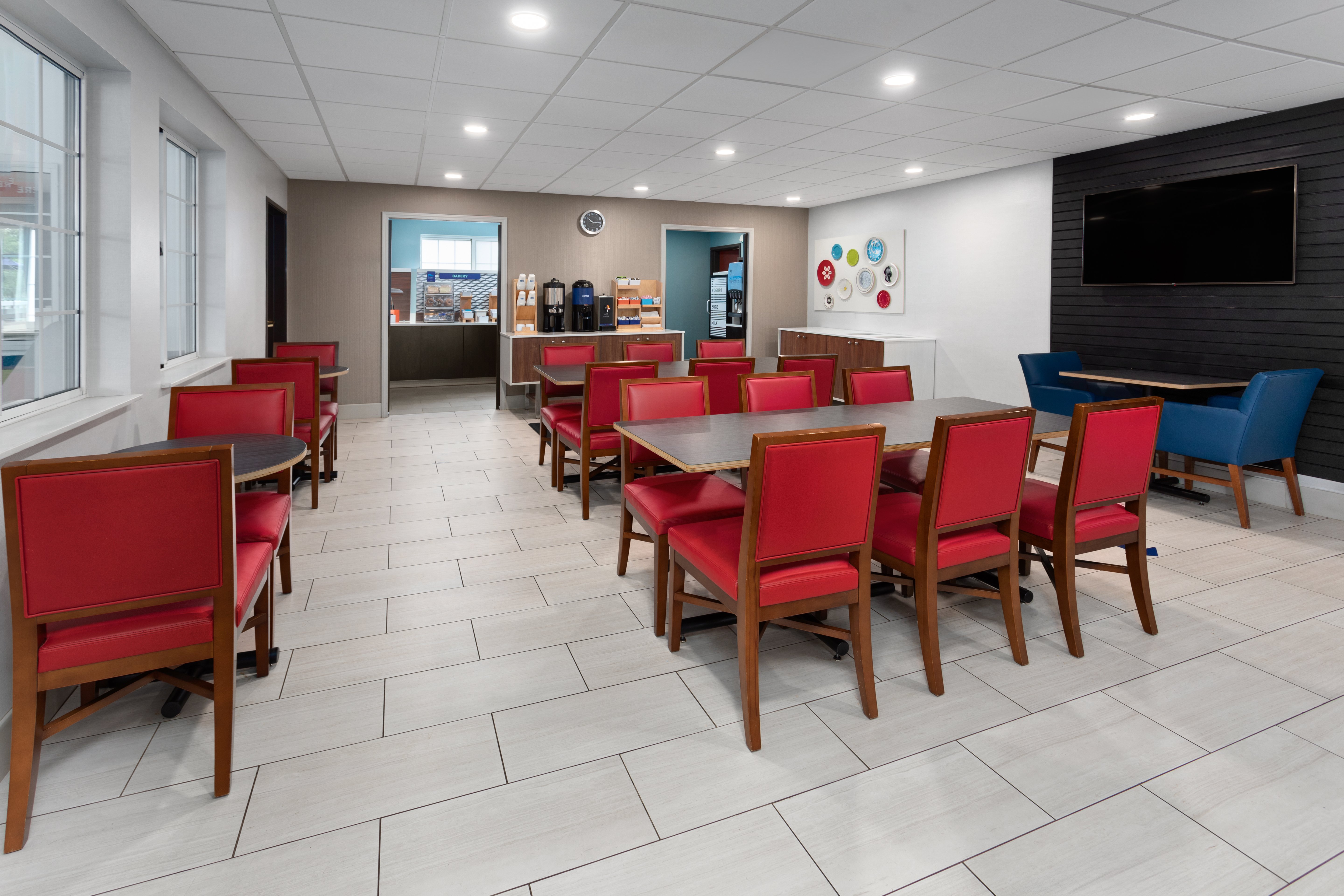 Holiday Inn Express Hotel Suites Acme Traverse City 44/50