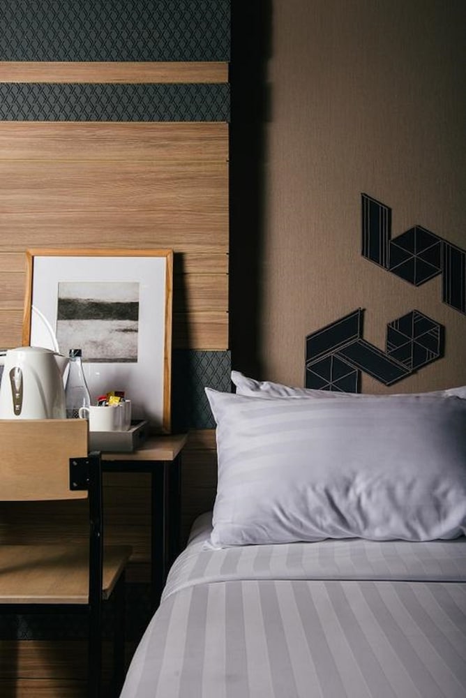 NAP HOTEL BANGKOK 9/48