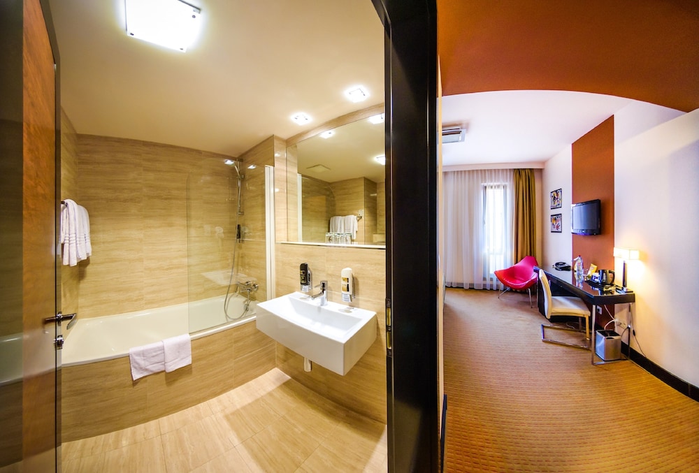 Grand Majestic Hotel Prague 48/50
