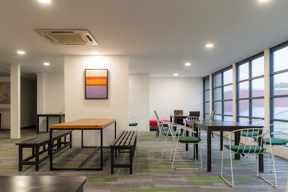 T+ Hotel Butterworth 53/65