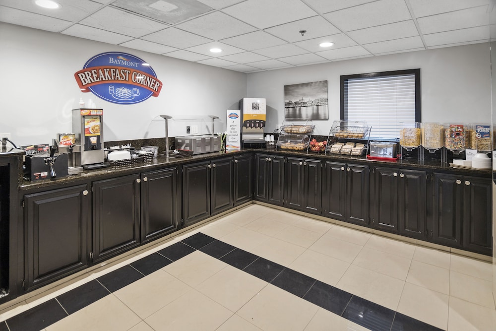 Baymont By Wyndham Pooler Savannah 40/50
