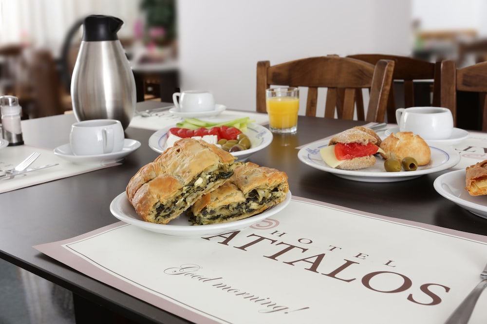 Attalos Hotel 36/48