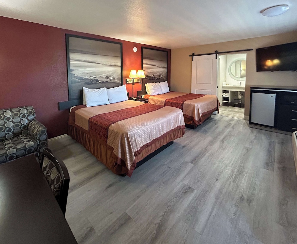 Motel6 Pasadena, CA – Old Town Pasadena Area 12/30