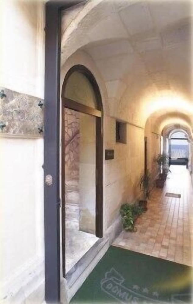 Domus Mariae Albergo 27/48