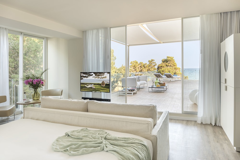 ME Ibiza - The Leading Hotels of The World 22/80
