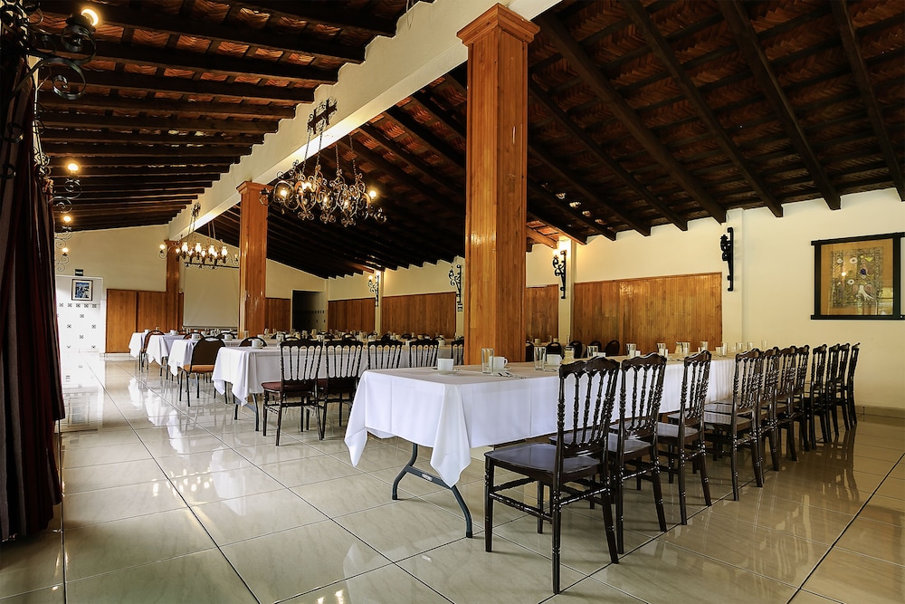 Hotel Pie de la Sierra 31/50
