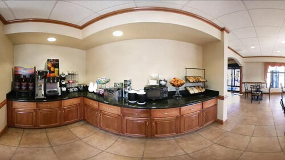 Comfort Inn & Suites Chipley I-10 26/34