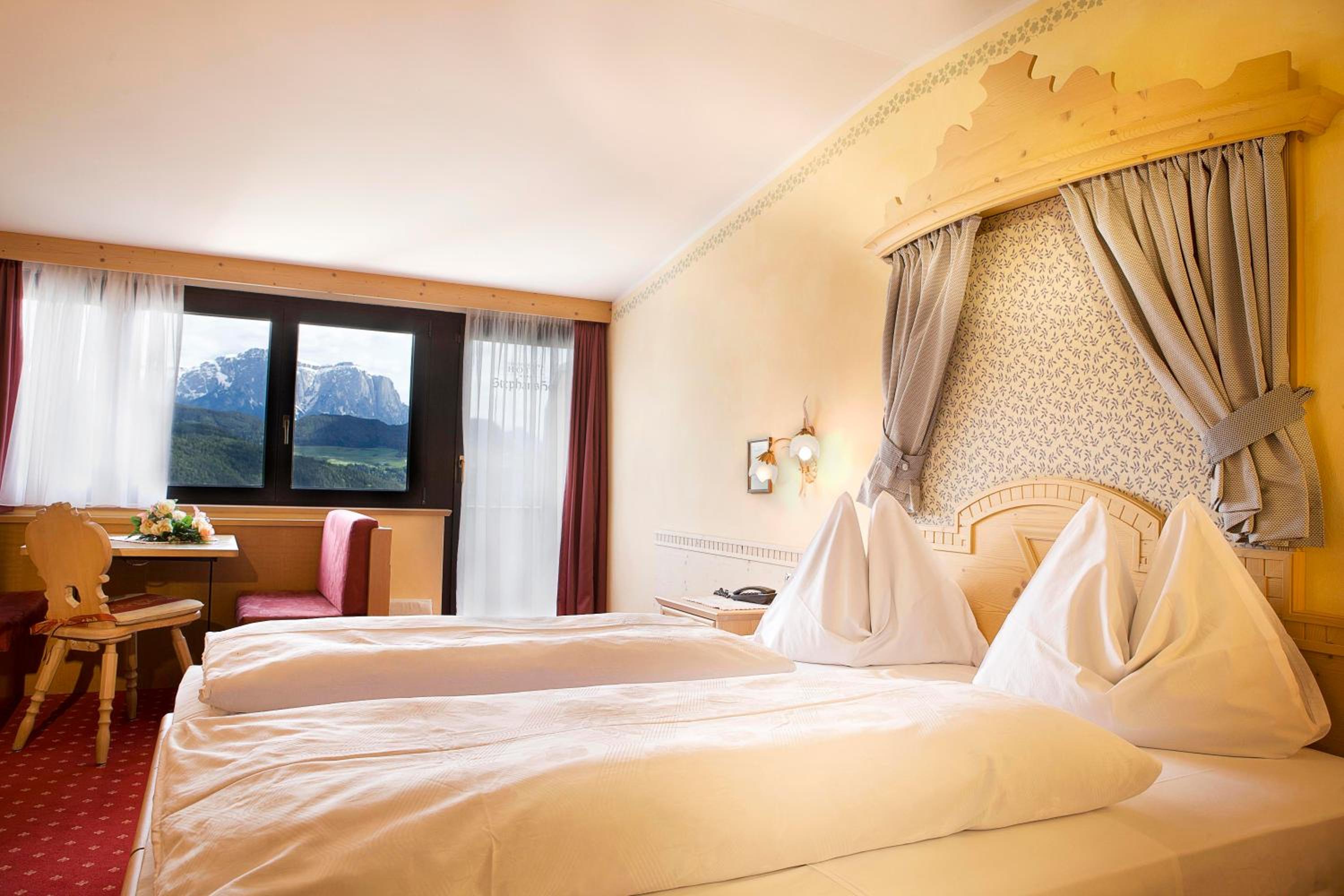 Standard, Double Bed, Mountain View, Balcony