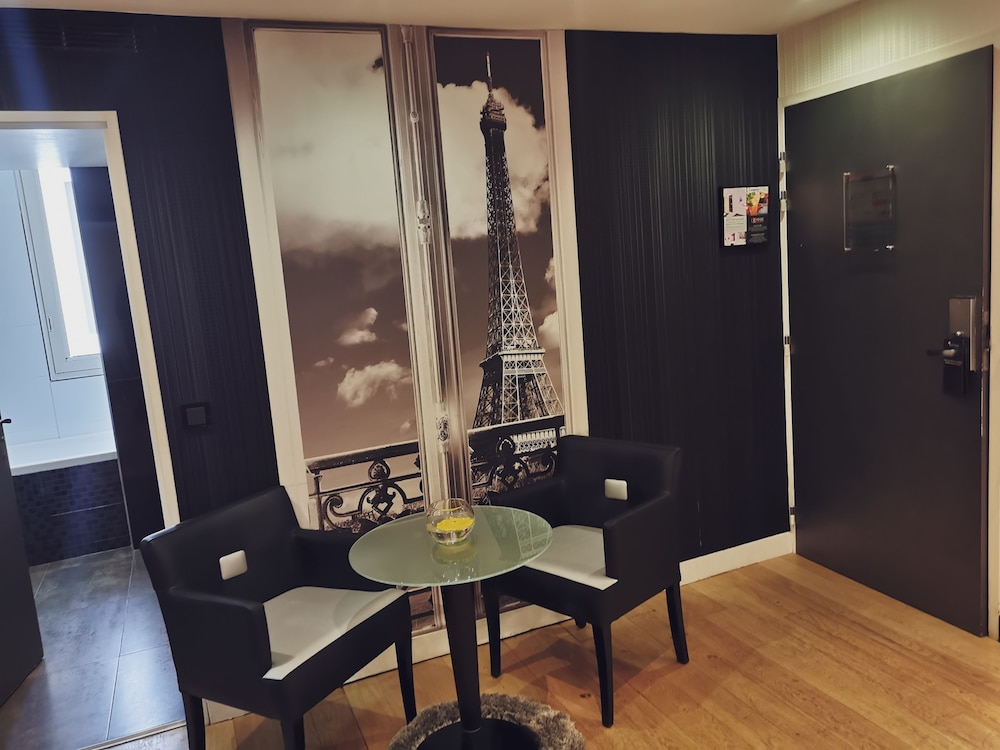 L Empire Paris 58/63