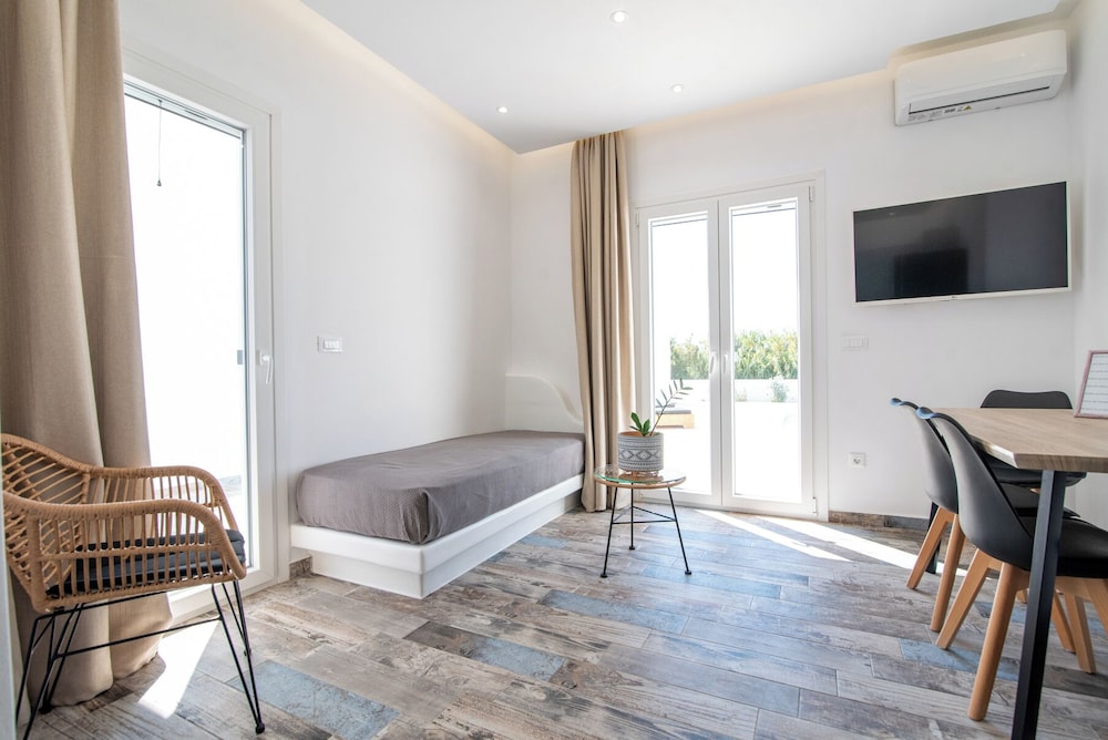 DEPIS EDEM LUXURY VILLAS 40/50