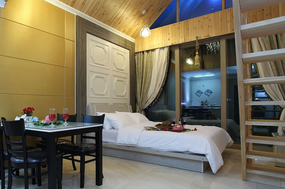 Yeongwol Moon In Cloud Pension 16/50