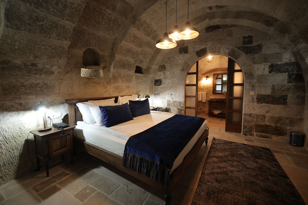 Urgup Cave Suites 8/48