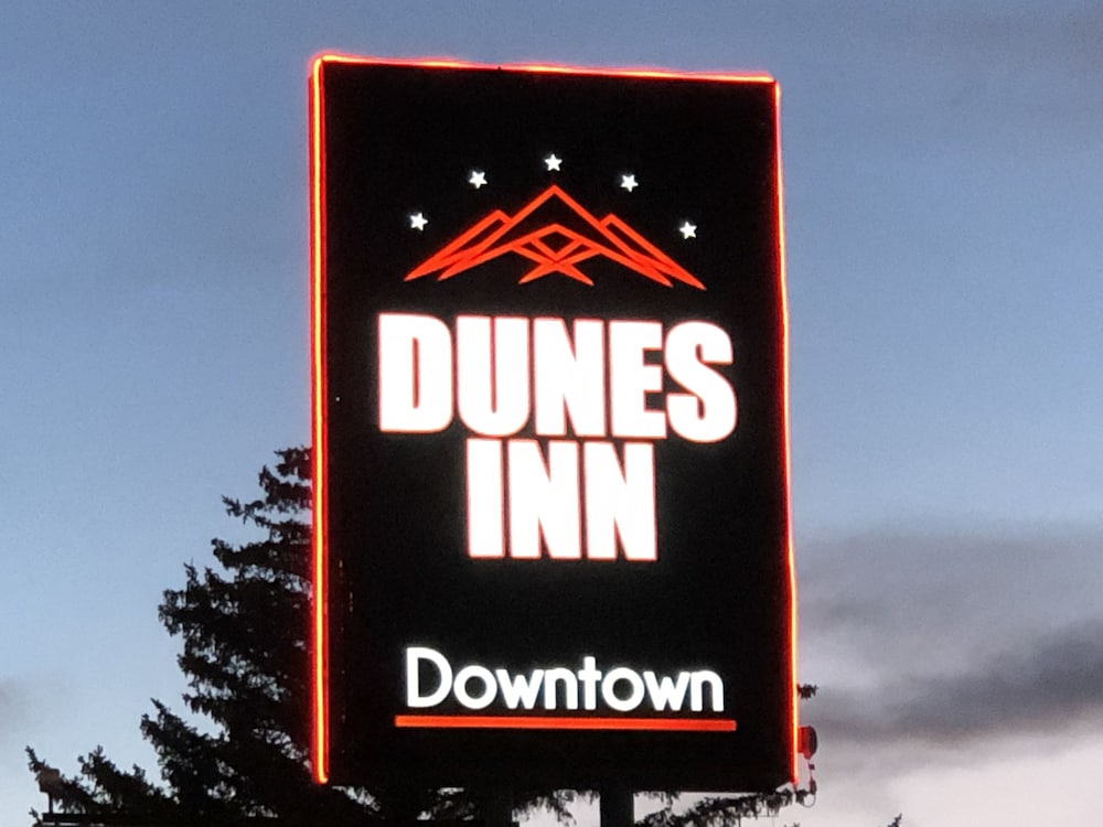 Dunes Inn 4/61