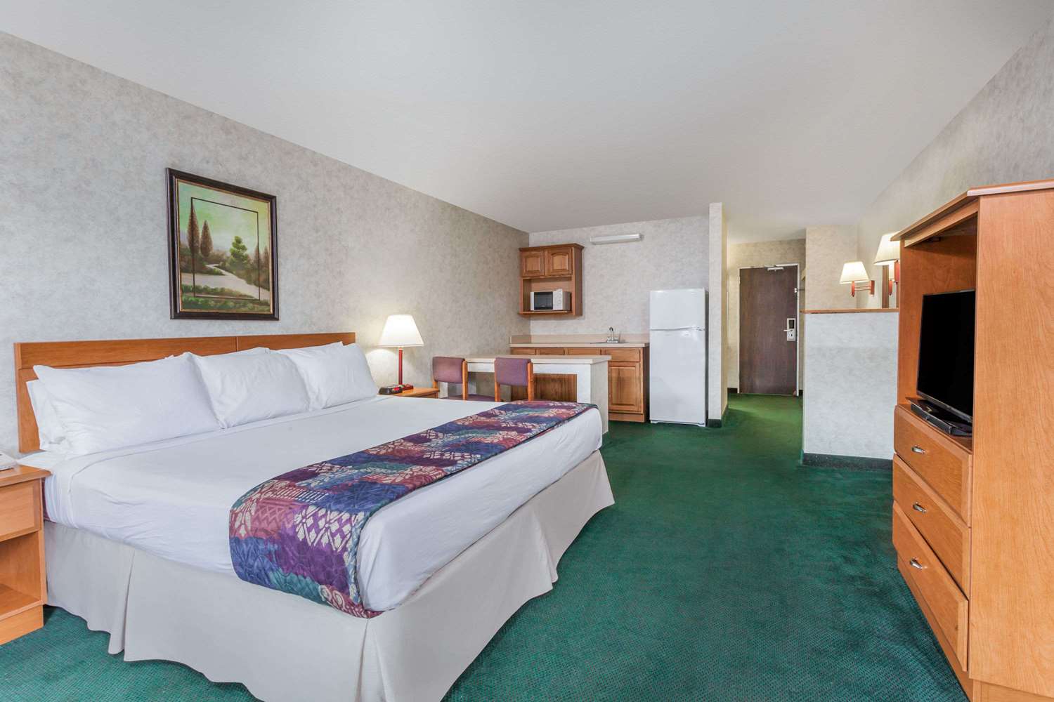 Days Inn And Suites Lexington 5/21
