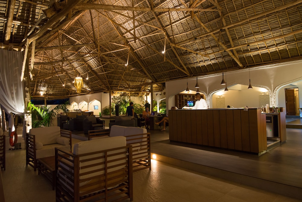 Kono Kono Beach Resort 13/73