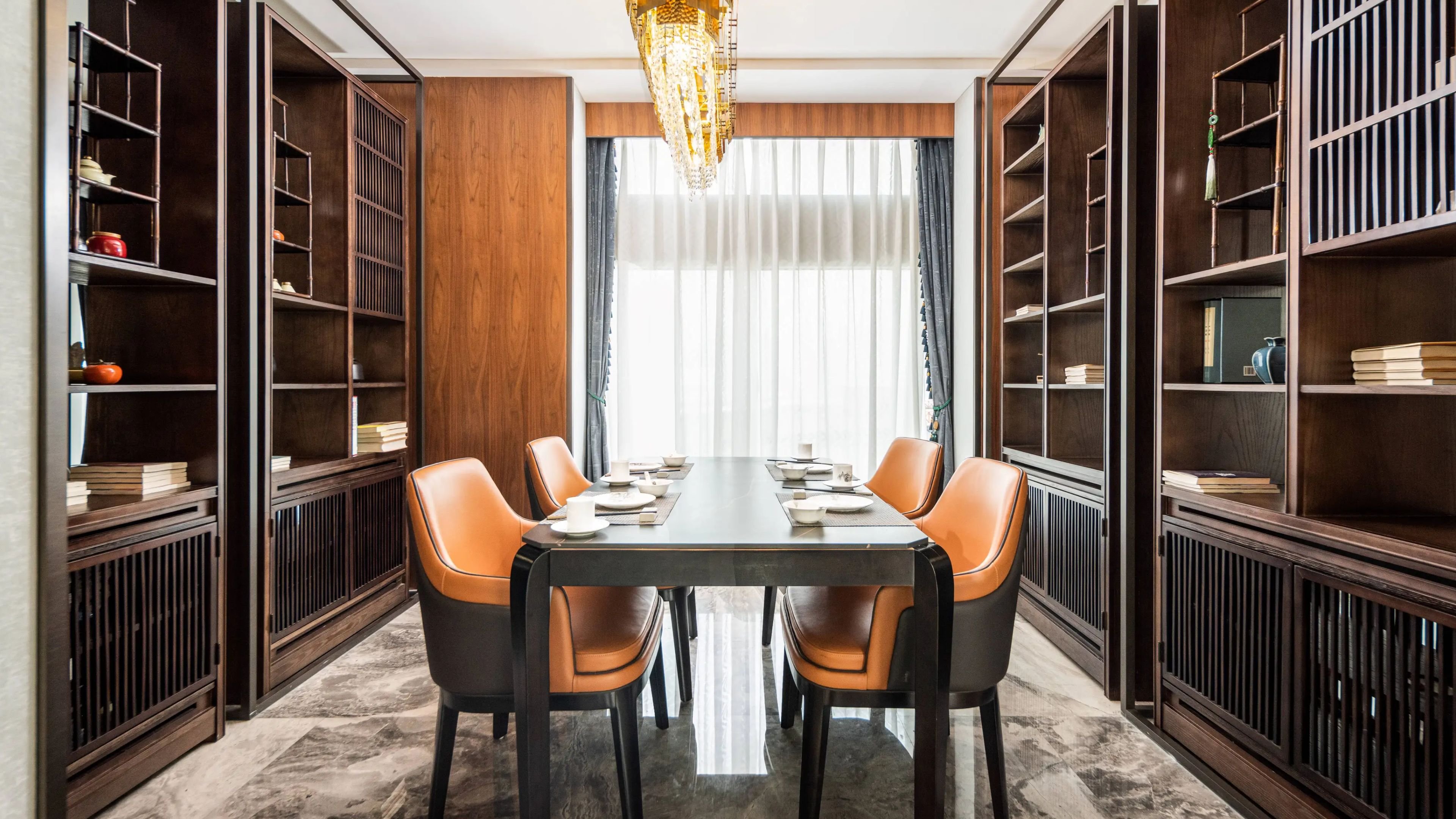 HOLIDAY INN SHIJIAZHUANG CENTRAL 58/77