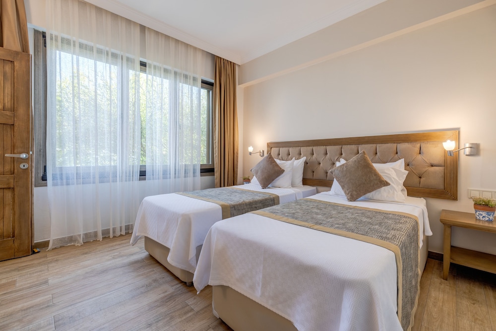 Cinarli Kasri Hotel 8/45
