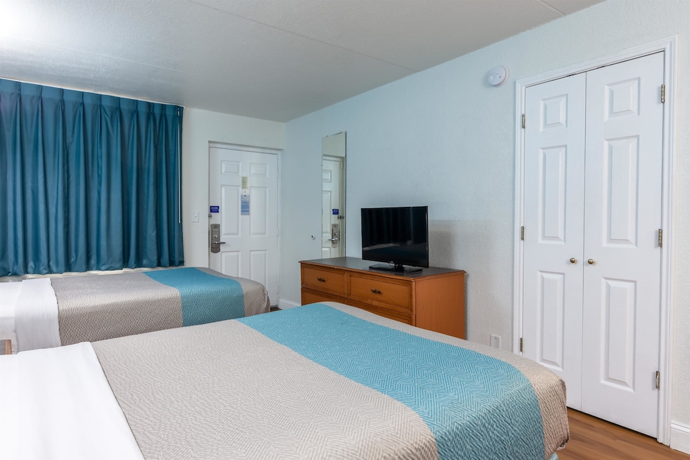 Motel6 North Little Rock, AR - McCain 32/56