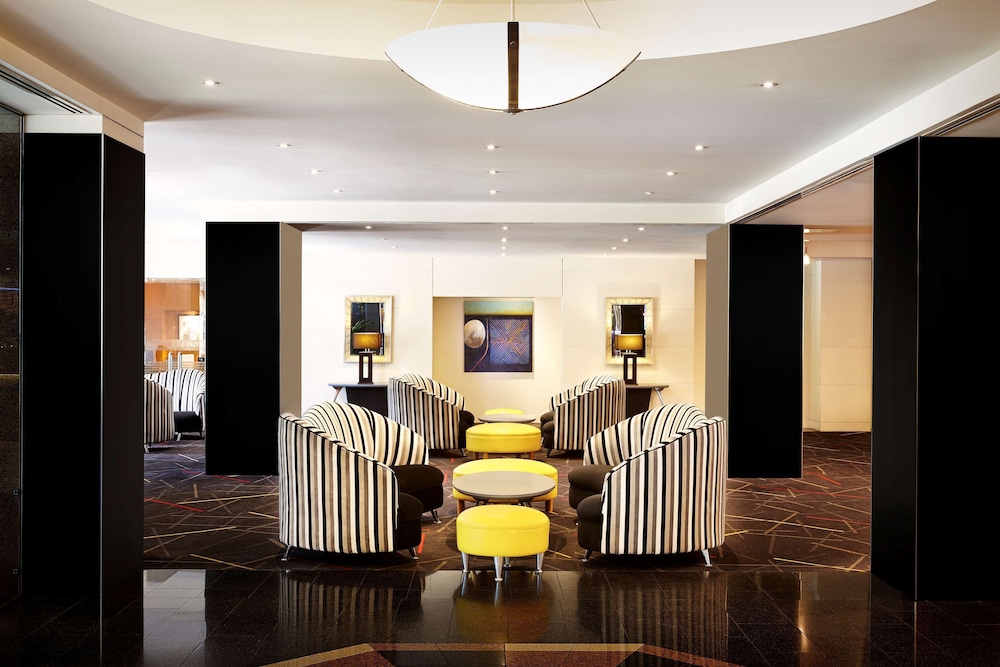 Flagstaff Gardens Hotel 38/65