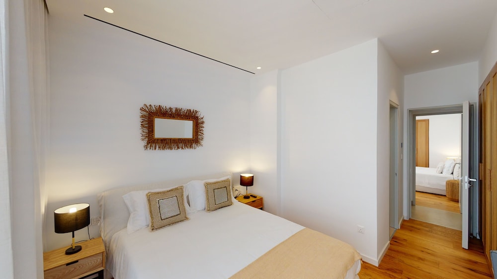 PERIYALI KONNOS Villas Beach Resort 11/53