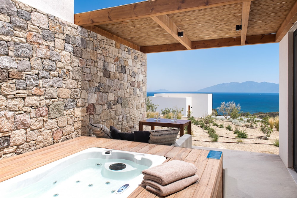 KOIA All Suite Wellbeing Resort 43/73