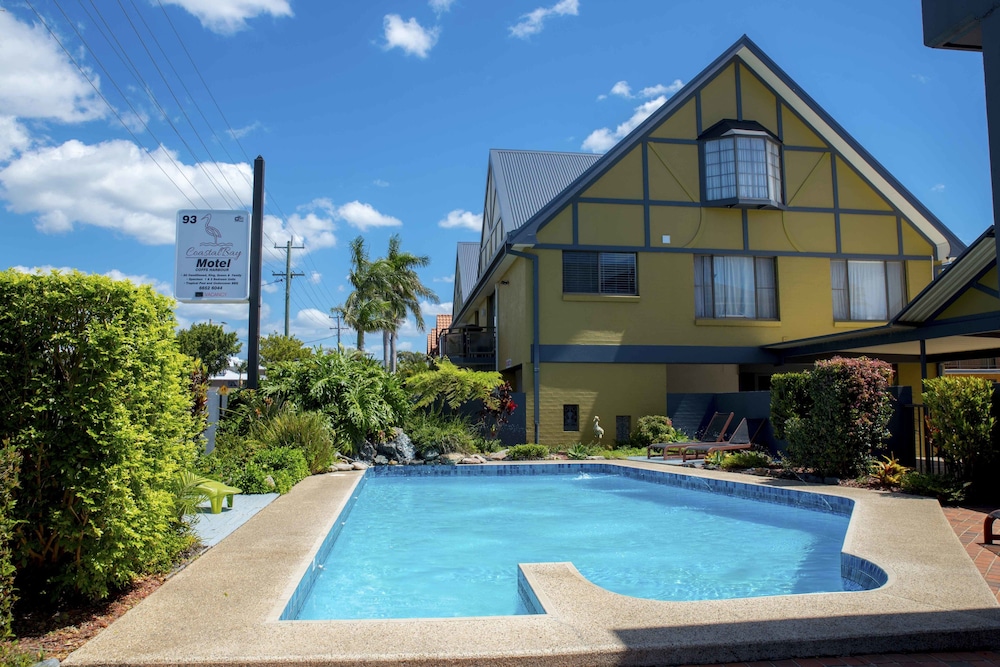 Coastal Bay Motel 61/66