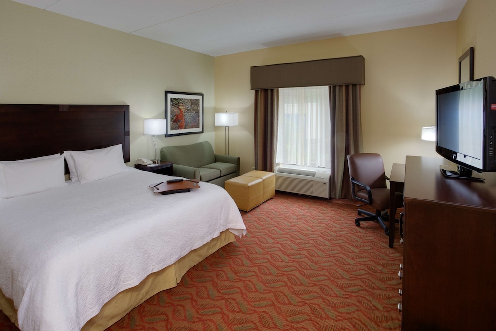 Hampton Inn Auburn Ma 15/36