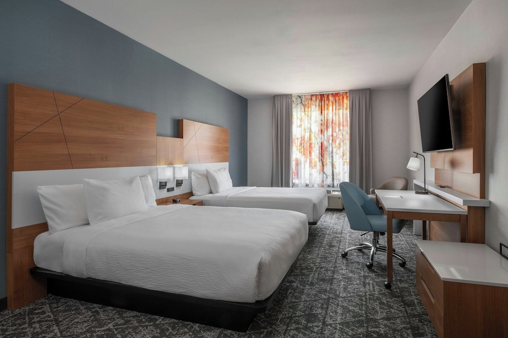 Fairfield Inn Suites By Marriott Oakland Hayward 10/48