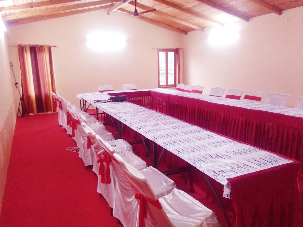 Damyanti Residency Hotel 34/50