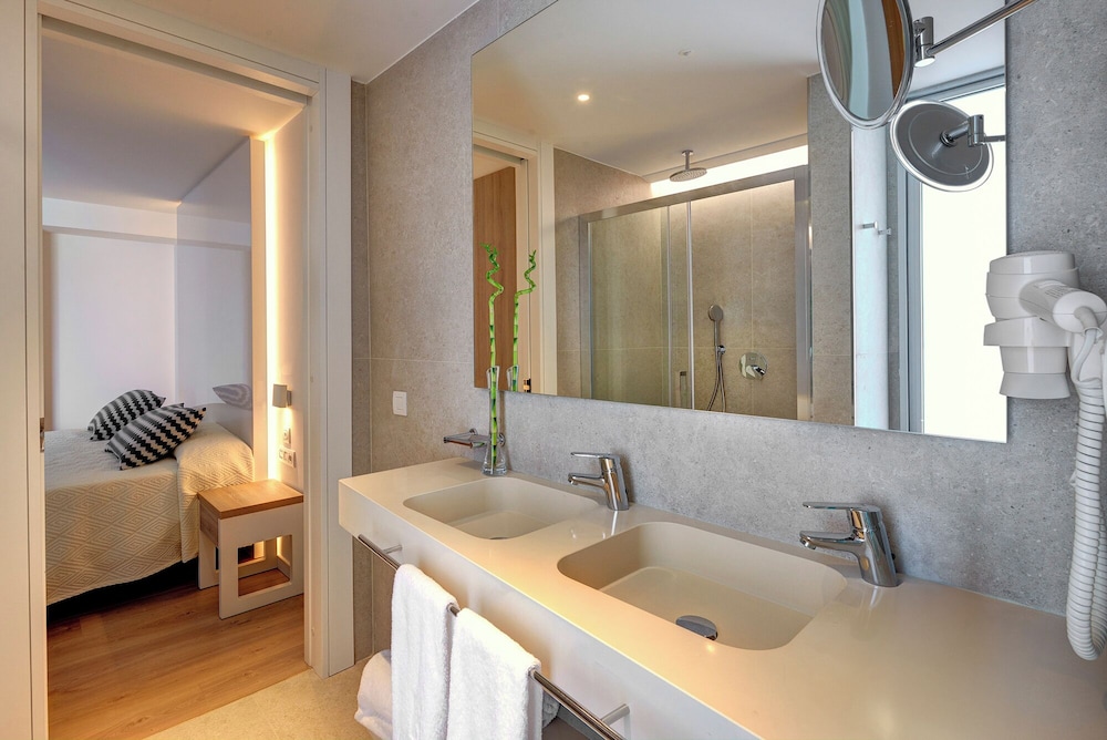 جناح جونيور بسريرين منفصلين بإطلالة على المسبح، Hipotels Bahia Cala Millor - Adults Only 4/4