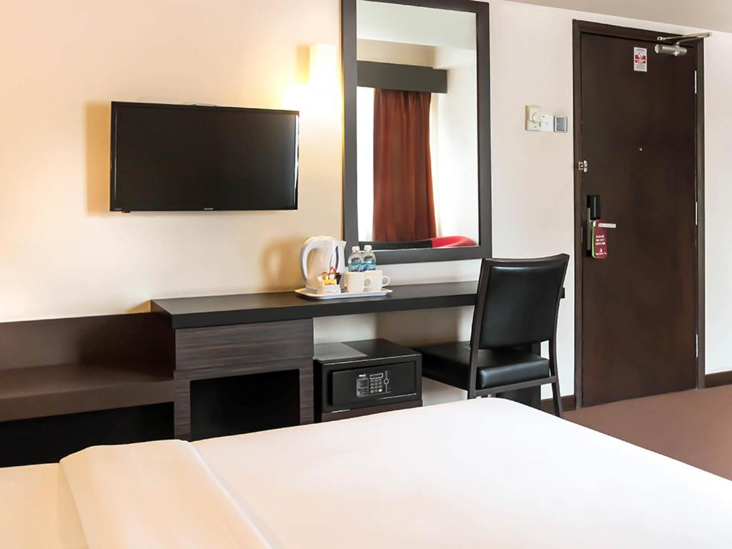 Summer View Hotel 32/47
