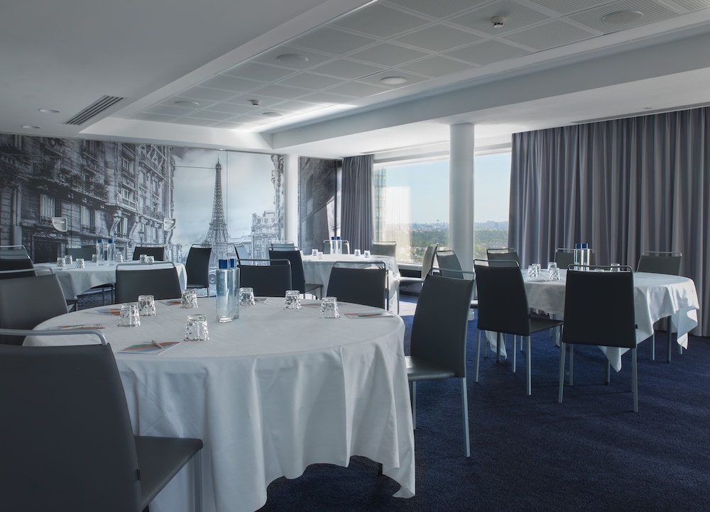 Melia Paris La Defense 61/73