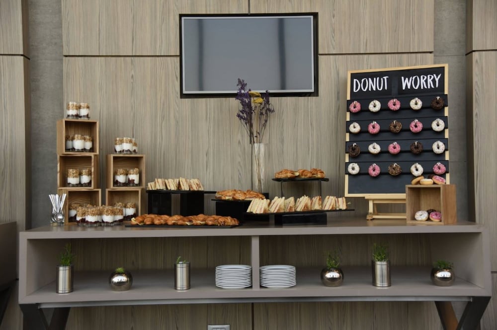 Courtyard Santiago Las Condes 54/55