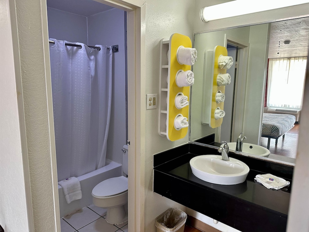 Motel6 West Monroe, LA 59/60