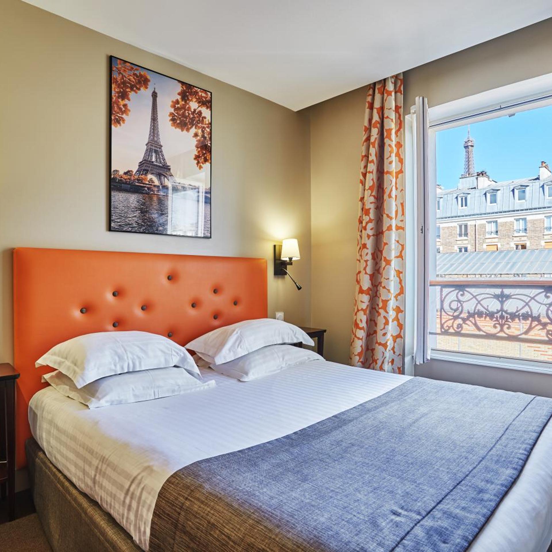 Classic, Single Bed, Eiffel View