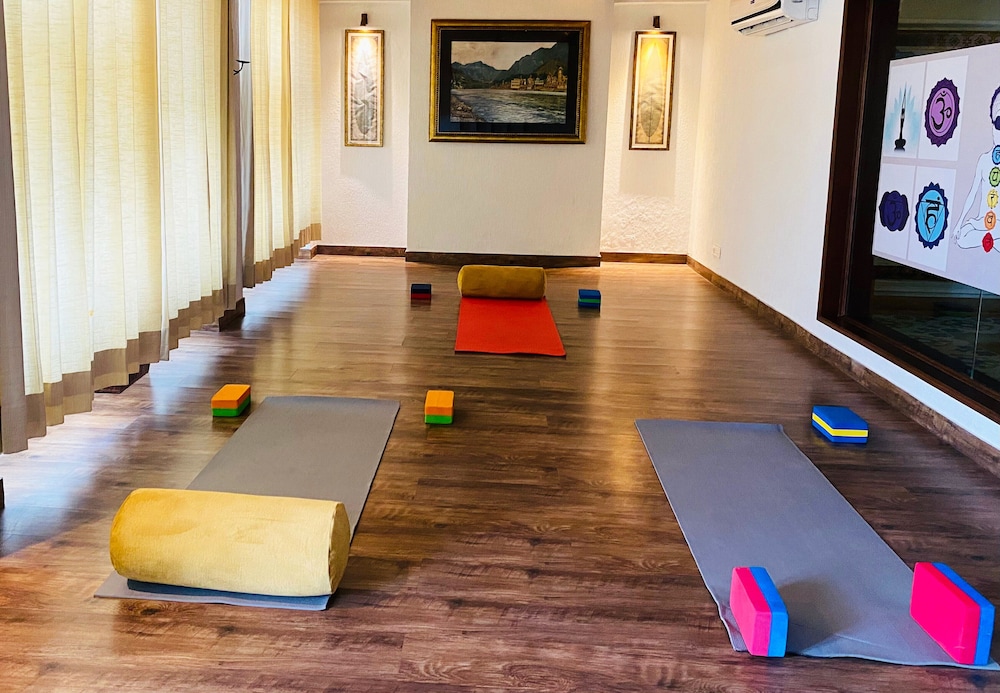 Yog Niketan By Sanskriti 40/50
