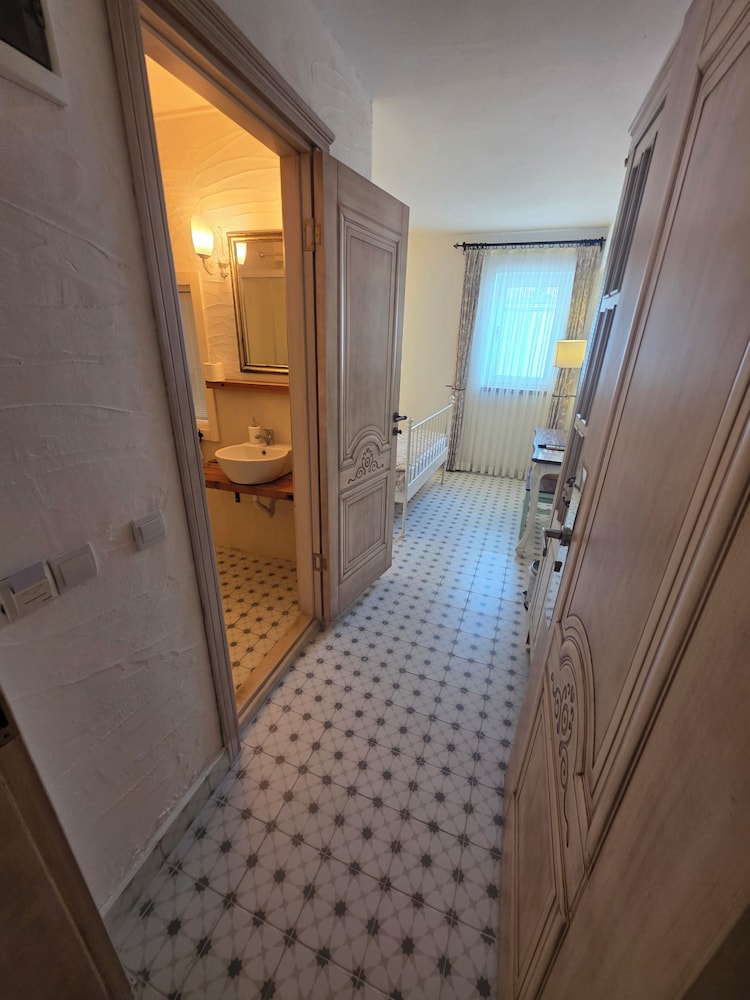 Tarcin Alacati Otel - Adults Only 32/48