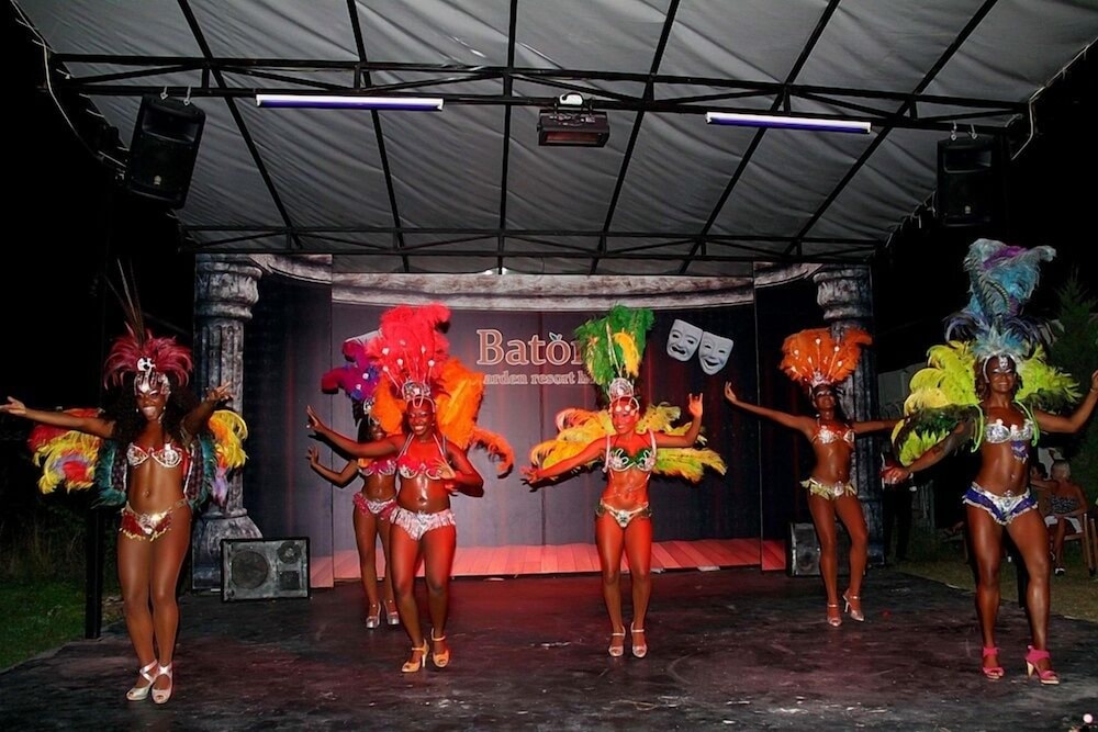 Batont Garden Resort Hotel 28/43