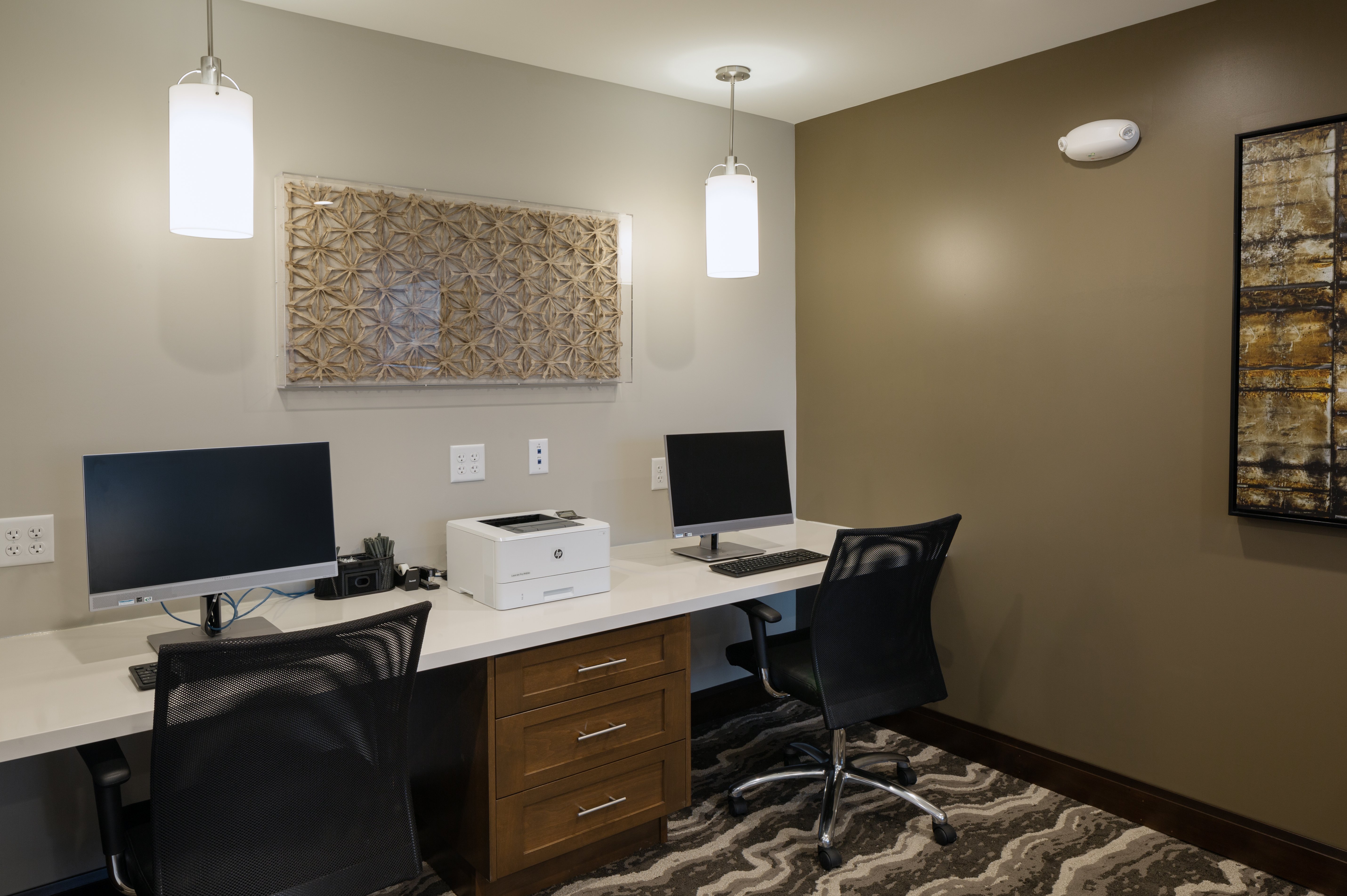 Staybridge Suites Phoenix Biltmore Area 44/56