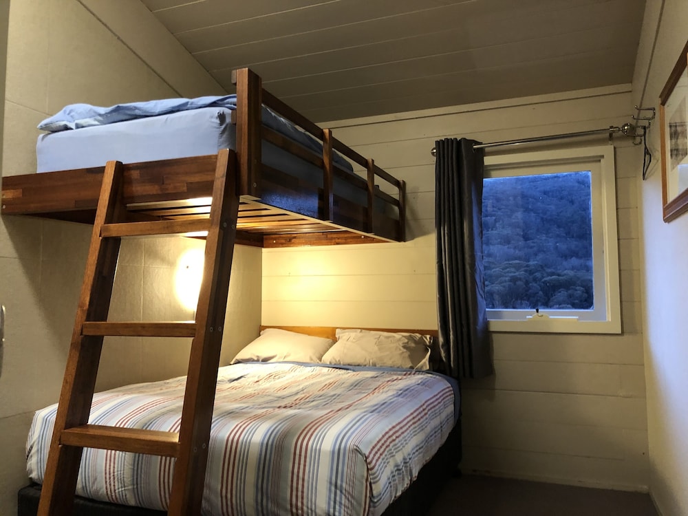 Aneeki Ski Lodge 14/51