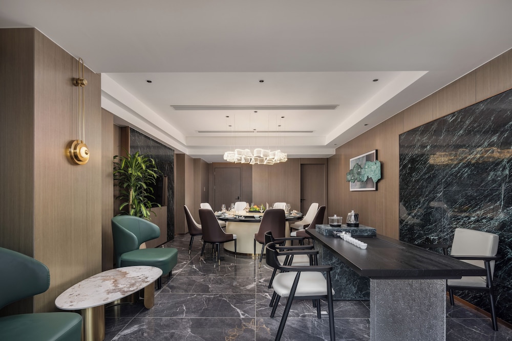 Howard Johnson by Wyndham Zun Ju Hotel Cheng Du 45/61