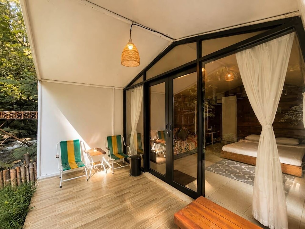 LuxCamp Pangalengan By Horison 37/60