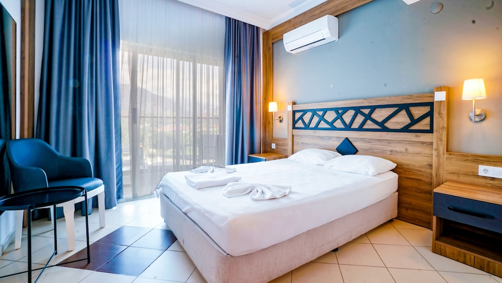 Istanbul Beach Hotel 13/50