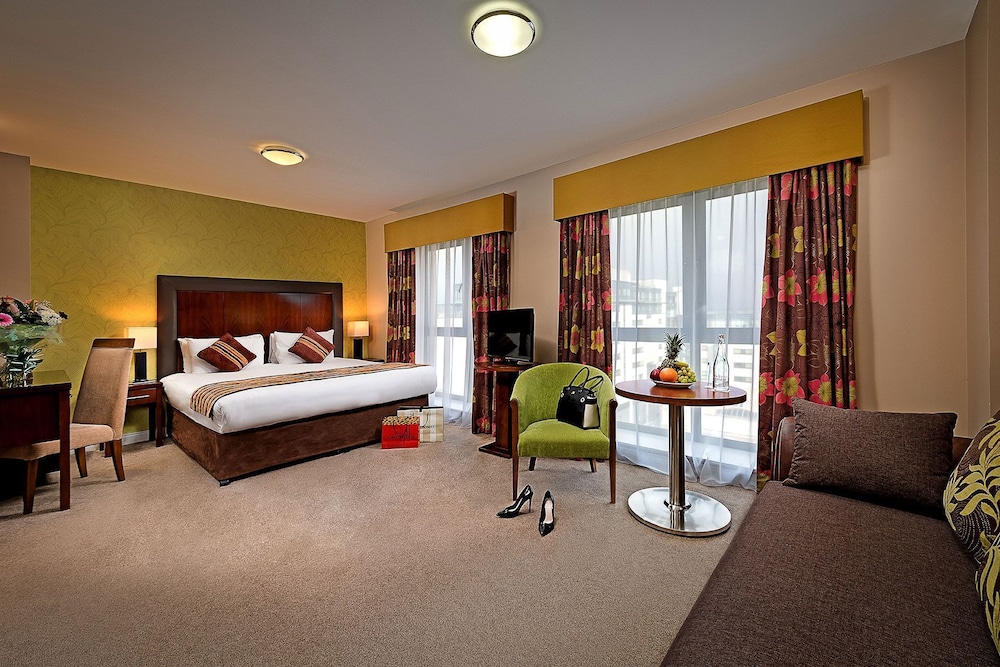 The George Limerick Hotel 20/58