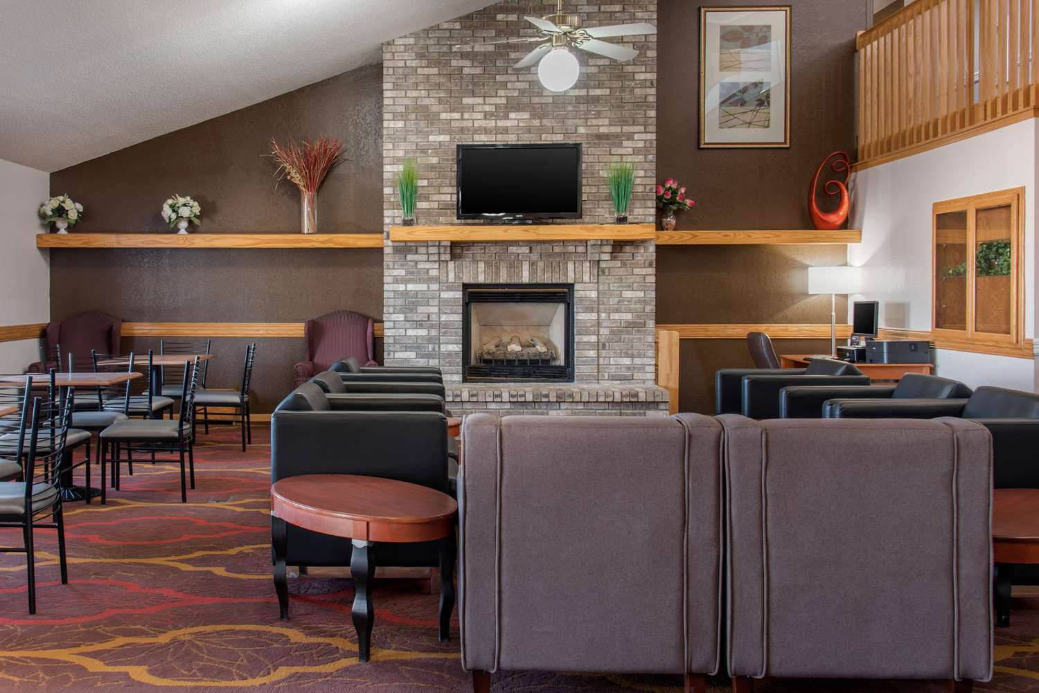 Quality Inn and Suites New Prague MN 21/24