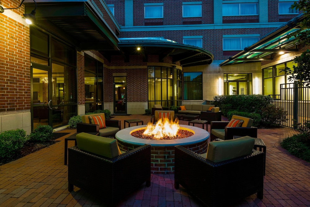 Courtyard By Marriott Little Rock Downtown 2/29