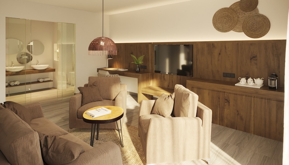 Eques Petit Resort 64/74